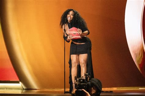 sza ass|SZA on her booty enhancement: I treat my butt like a purse